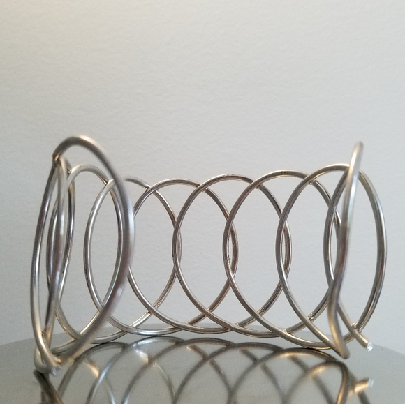 SILVER CIRCLE BANGLE - Picture 2 of 2